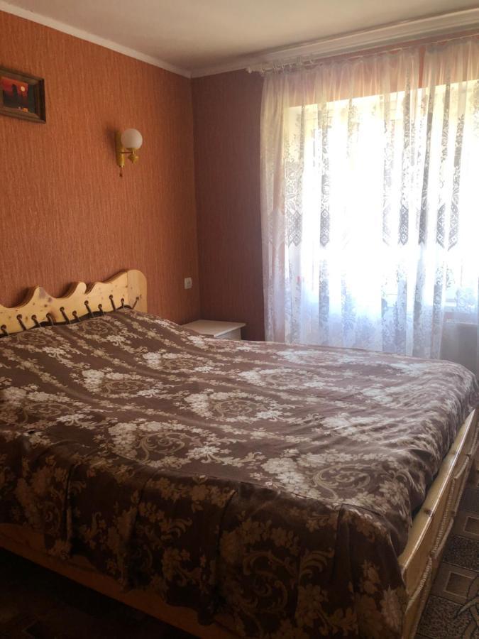 Садиба Диво Квітка Татарив Екстериор снимка